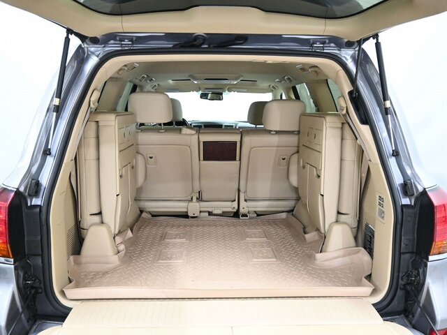 Lexus LX 2008