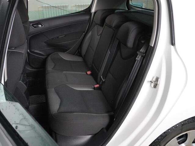 Peugeot 308 2011