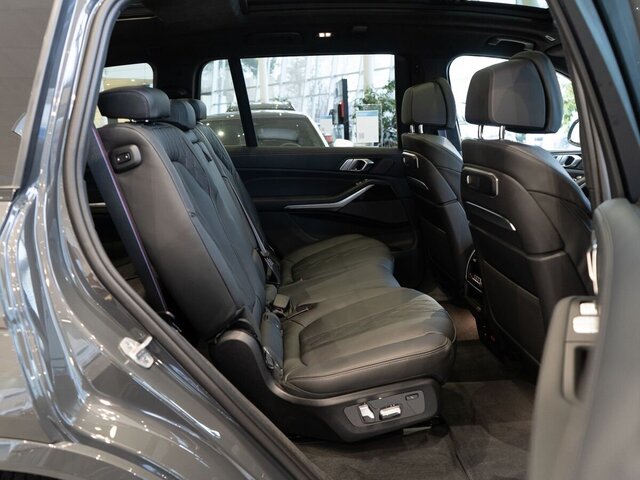 BMW X7 2024