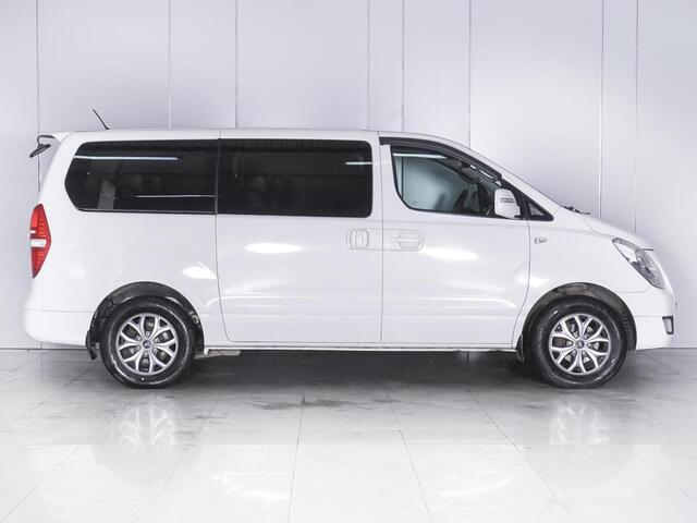 Hyundai Grand Starex 2016