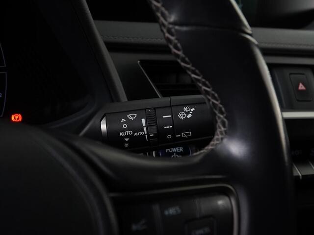 Lexus UX 2019