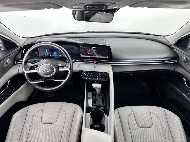 Hyundai Elantra 2021