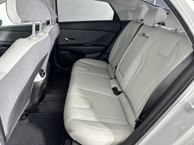Hyundai Elantra 2021