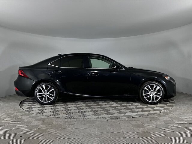 Lexus IS 2018