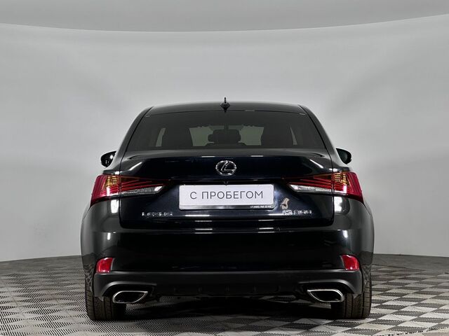 Lexus IS 2018