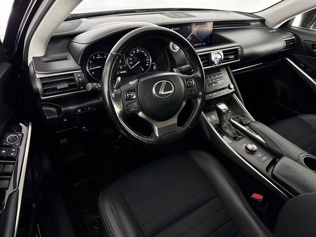 Lexus IS 2018