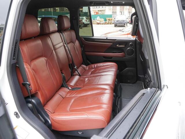 Lexus LX 2019
