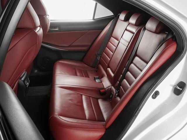 Lexus IS 2018