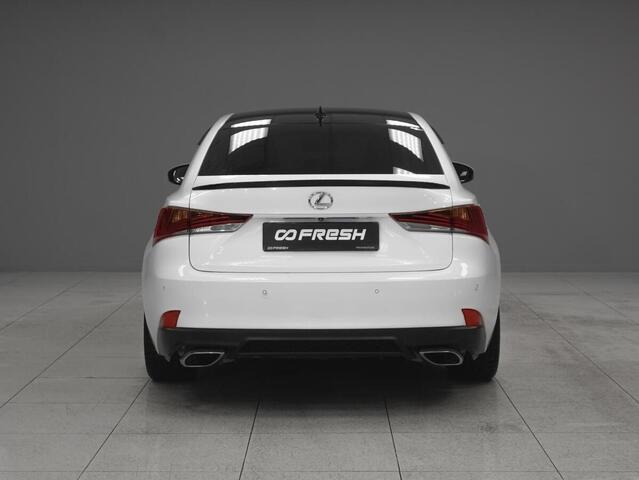 Lexus IS 2018