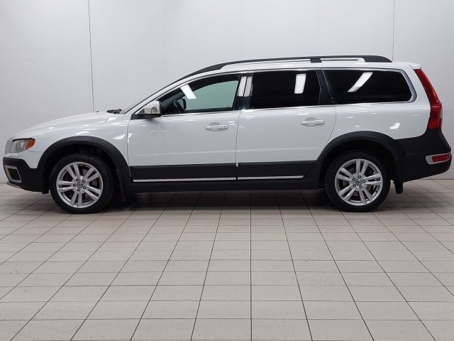 Volvo XC70 2010