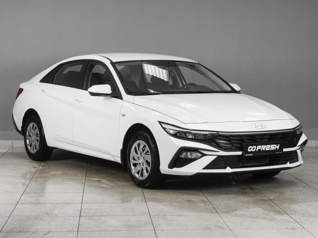 Hyundai Elantra 2024