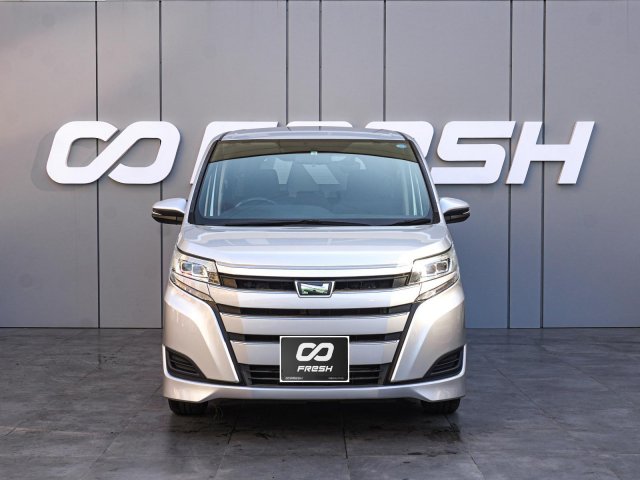 Toyota Noah 2018