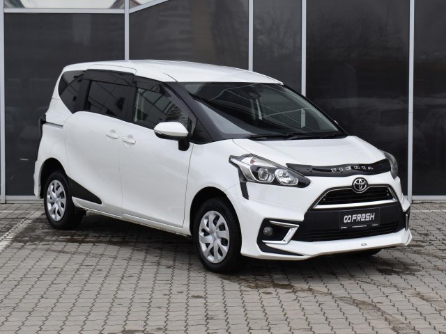 Toyota Sienta 2017