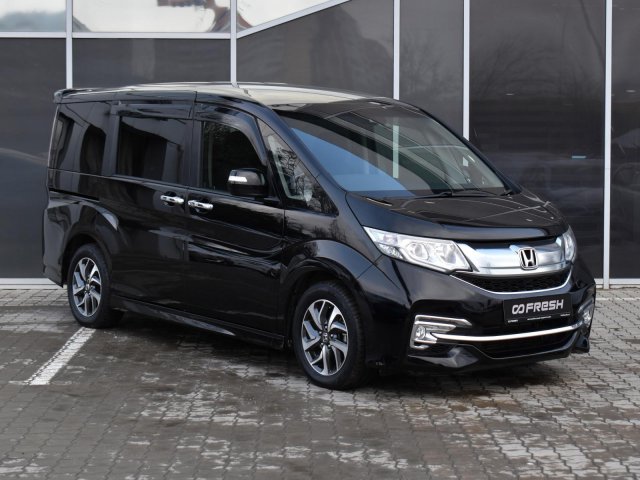 Honda Stepwgn 2016