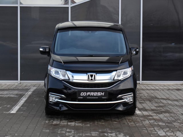 Honda Stepwgn 2016