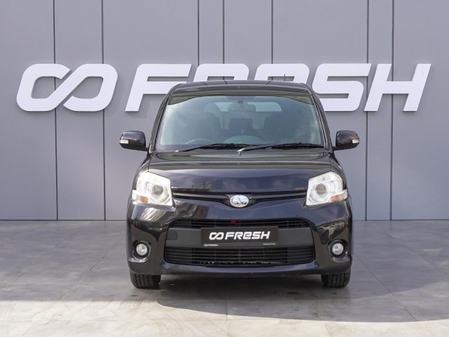 Toyota Sienta 2014