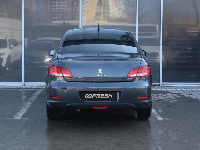 Peugeot 408 2012