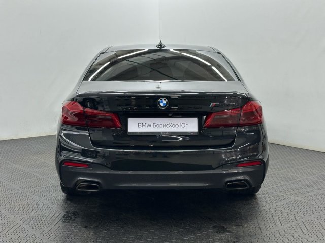 BMW 5 серии 2019