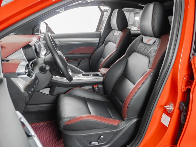 Geely Coolray 2023