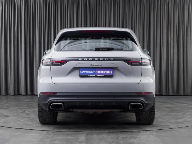 Porsche Cayenne 2022