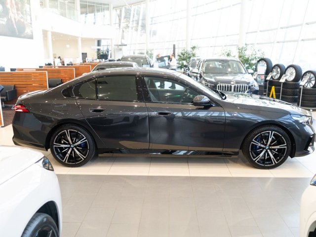 BMW 5 серии 2024
