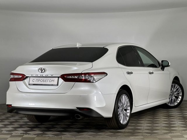 Toyota Camry 2020