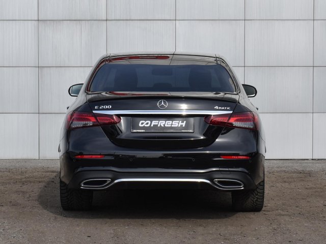 Mercedes-Benz E-Класс 2022