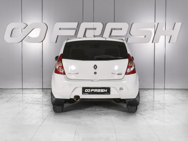 Renault Sandero 2013