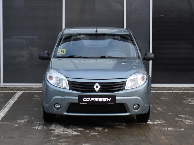 Renault Sandero 2011