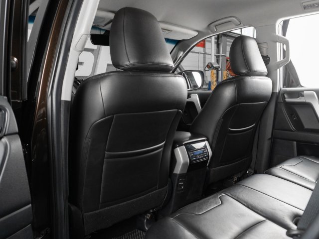 Toyota Land Cruiser Prado 2020