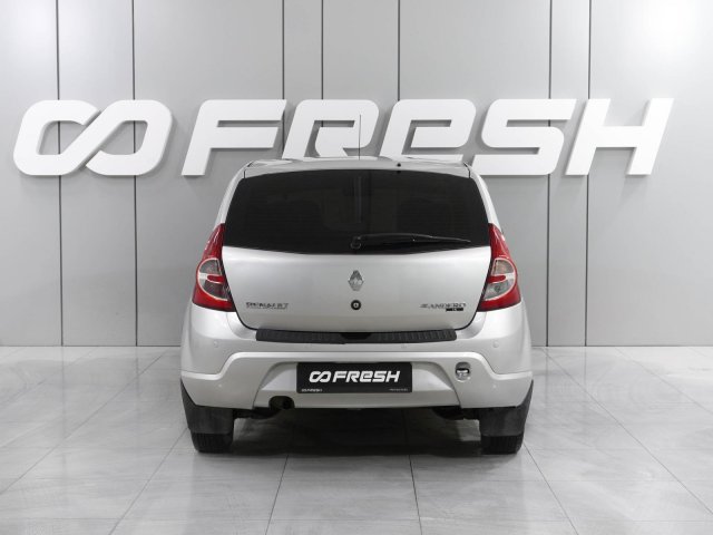 Renault Sandero 2012