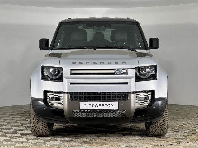 Land Rover Defender 2021