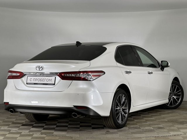 Toyota Camry 2022