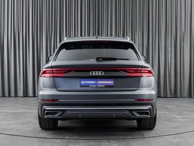 Audi Q8 2020