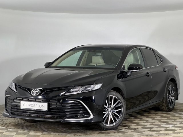 Toyota Camry 2021