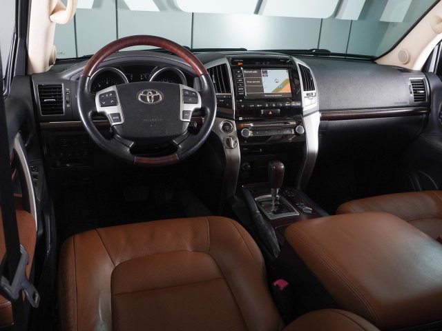 Toyota Land Cruiser 2014