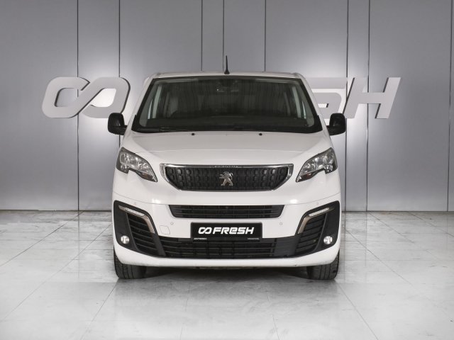Peugeot Traveller 2020