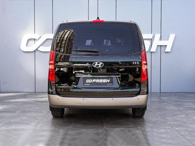 Hyundai H-1 2021