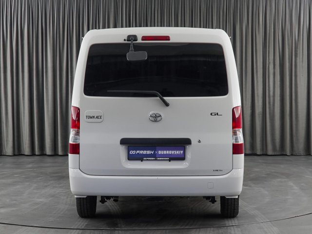 Toyota Town Ace 2019