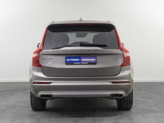 Volvo XC90 2019