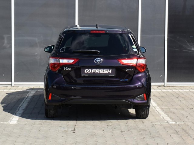 Toyota Vitz 2018