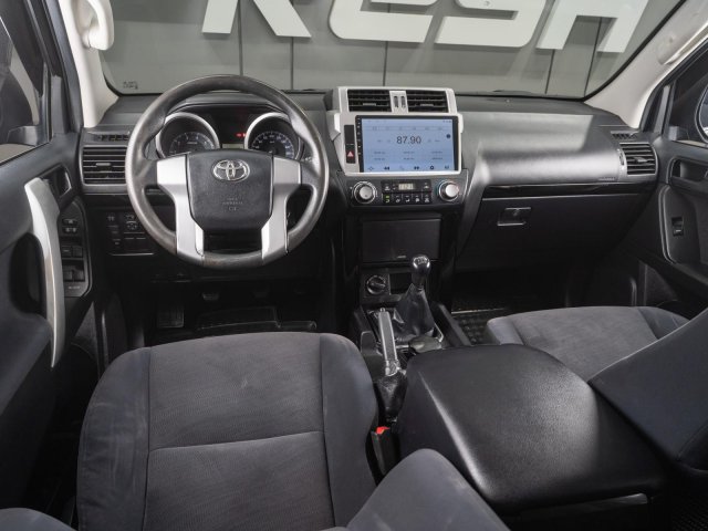 Toyota Land Cruiser Prado 2016
