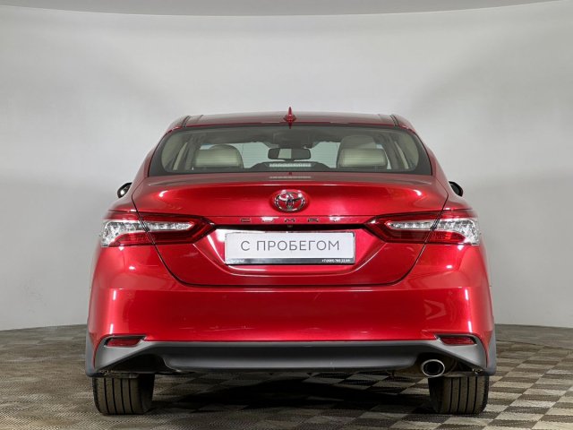 Toyota Camry 2021
