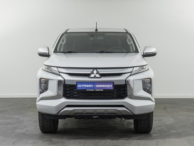 Mitsubishi L200 2021