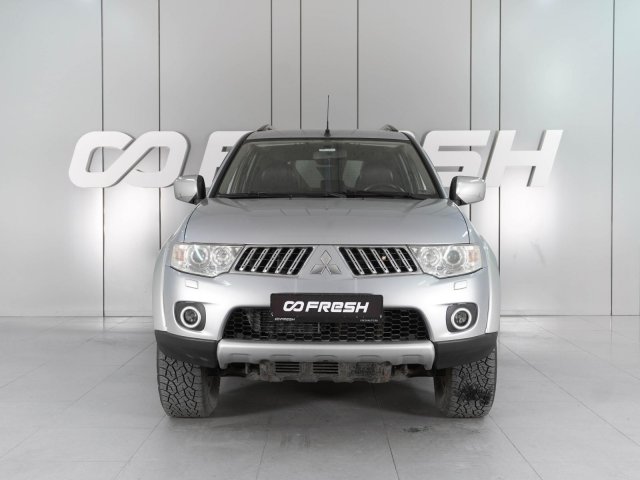 Mitsubishi Pajero Sport 2013