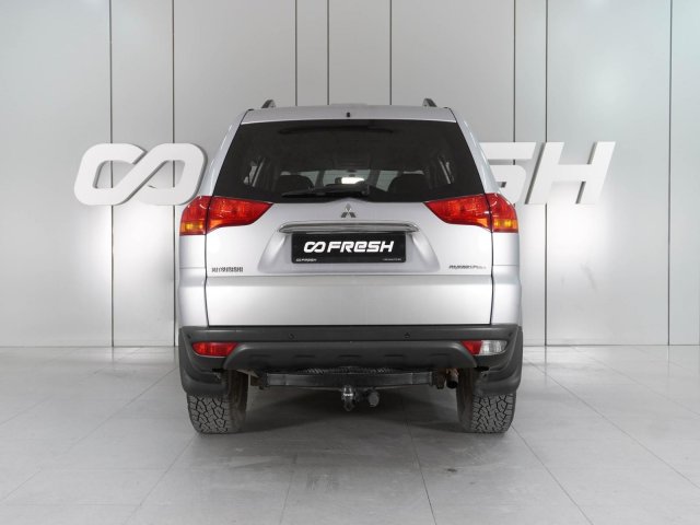 Mitsubishi Pajero Sport 2013