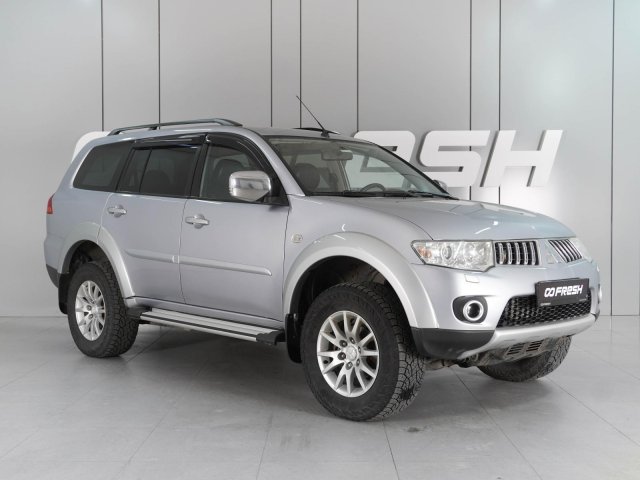 Mitsubishi Pajero Sport 2013