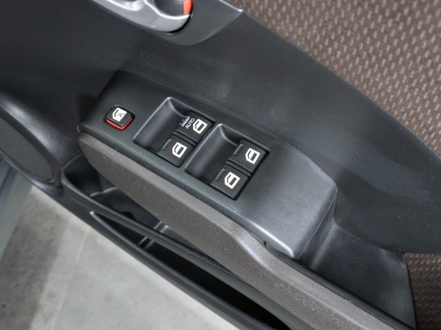 Honda Fit Shuttle 2011