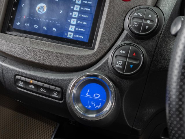 Honda Fit Shuttle 2011