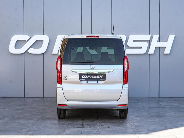 Honda N-BOX 2018